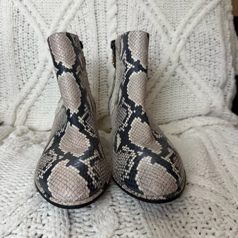 Stuart Weitzman Nell Snake Skin Bootie Size 7